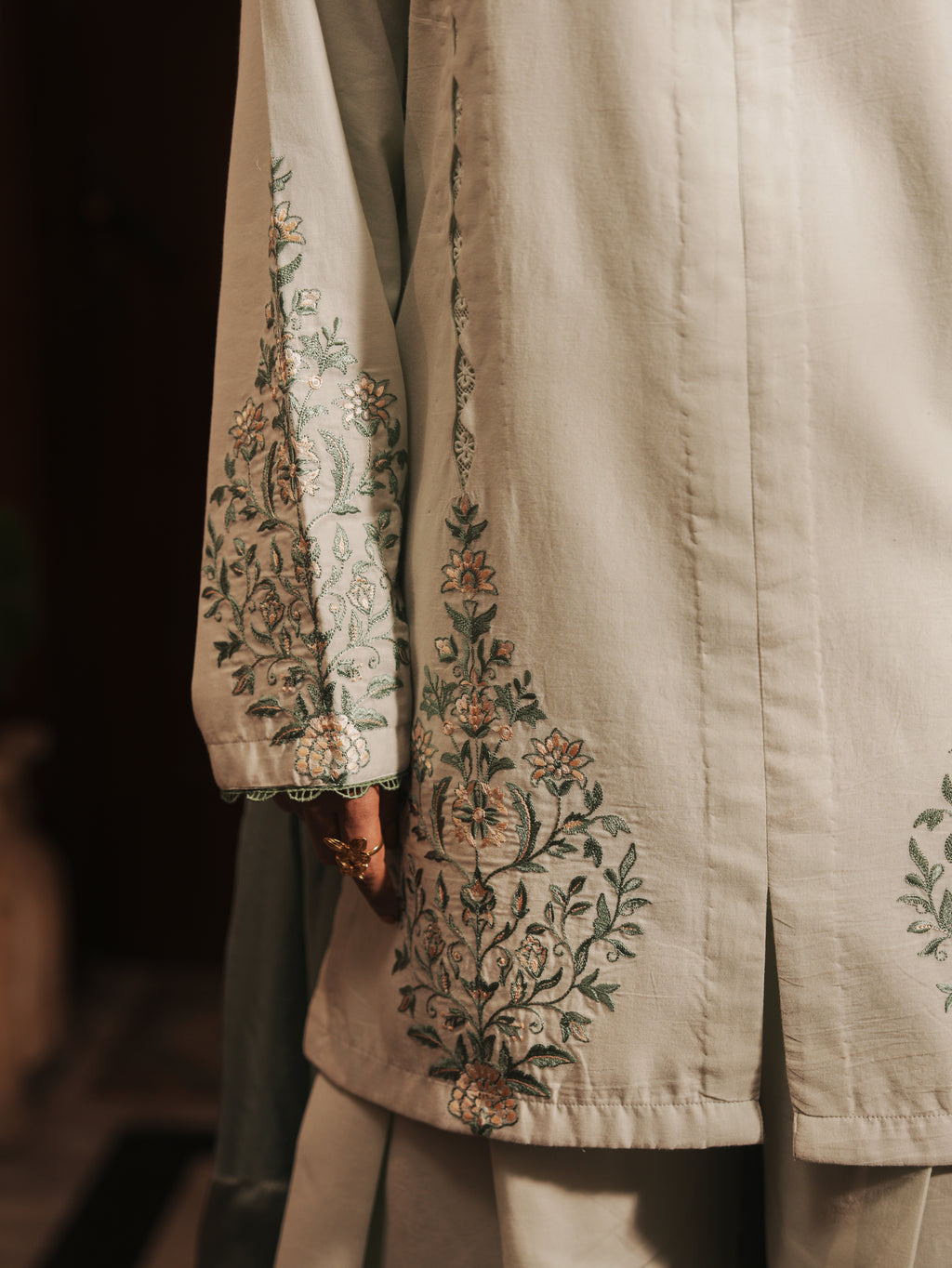 L05 - Sage Green