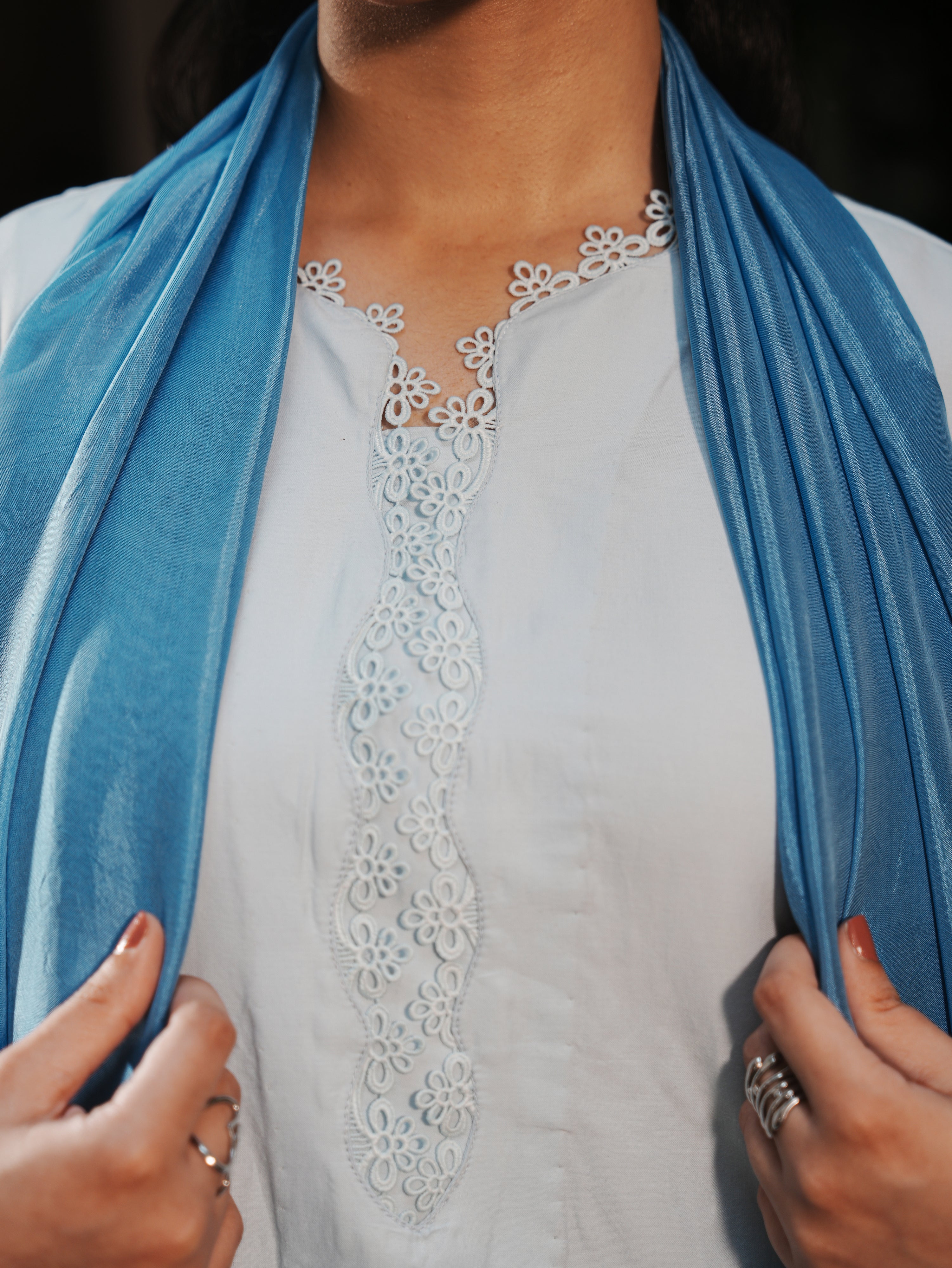 L06 - Ice Blue