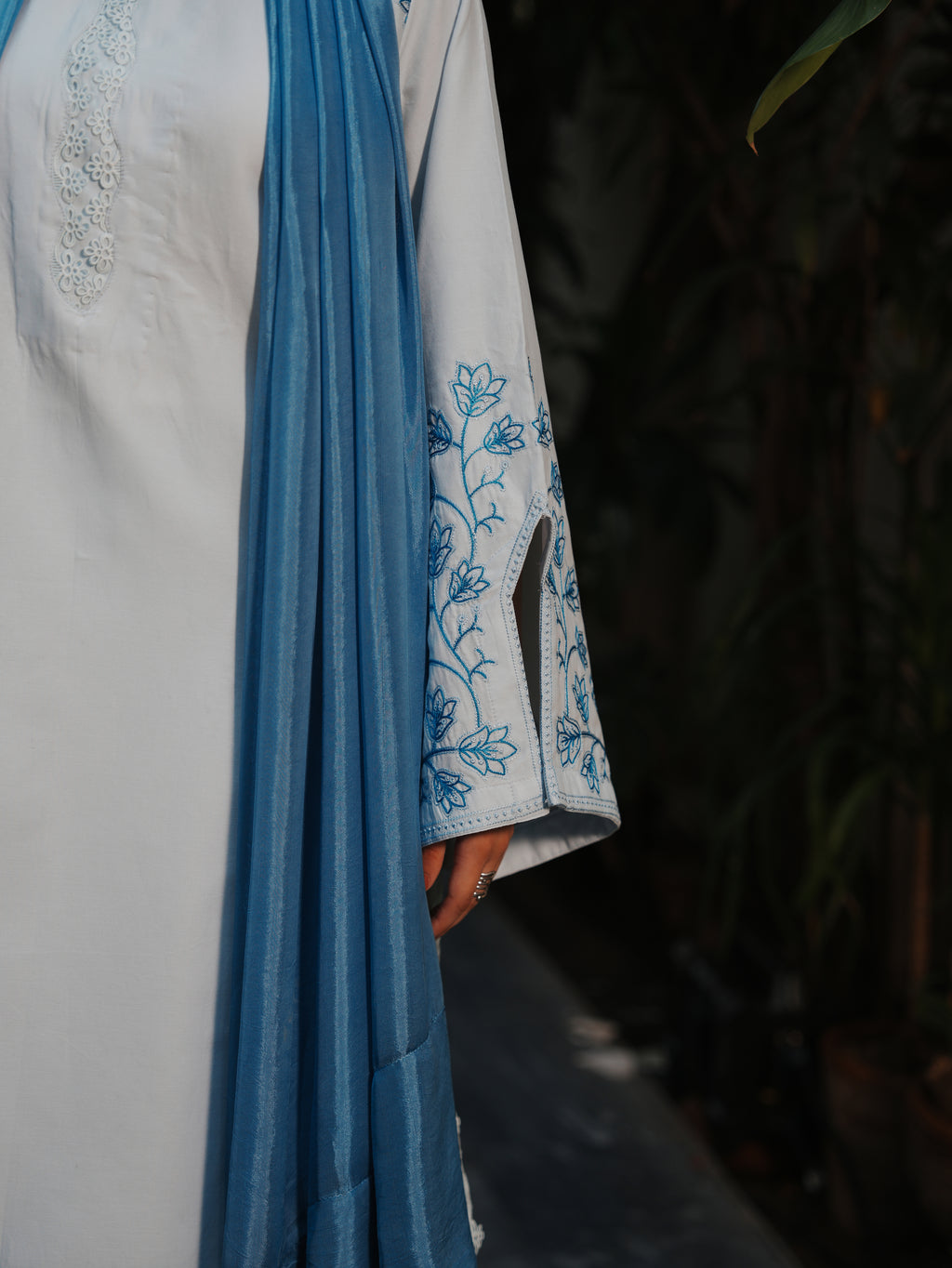 L06 - Ice Blue
